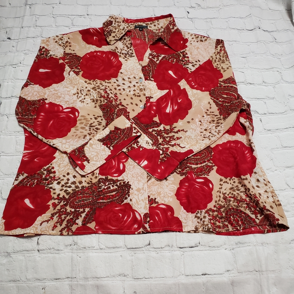 Piano women's 3/4 sleeve floral blouse. XL.